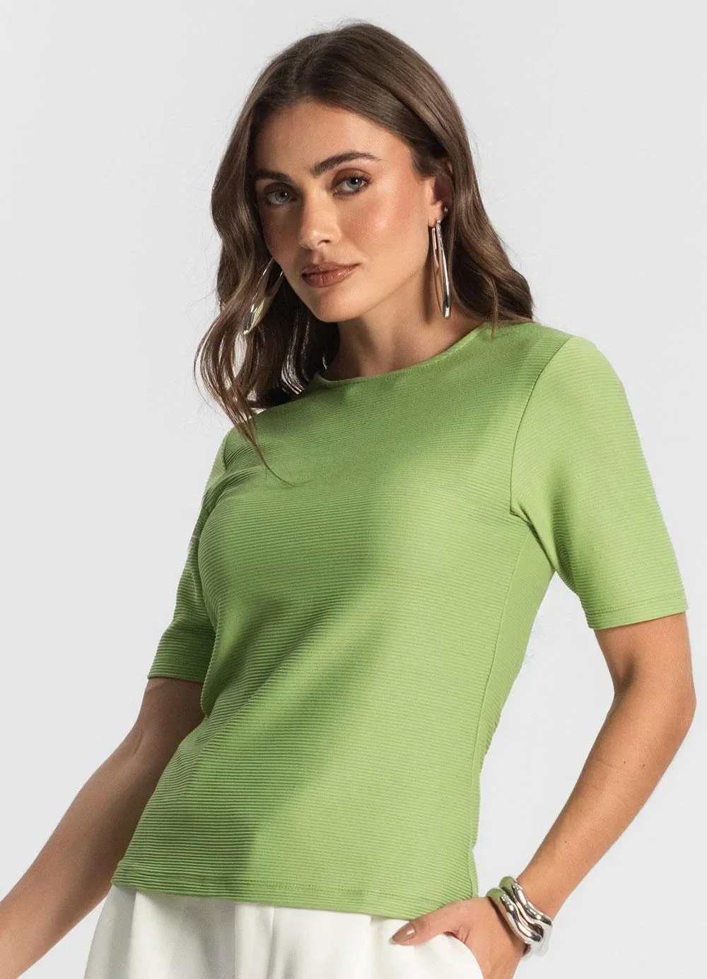 Endless - Blusa Feminina Manga Curta em Poly Verde
