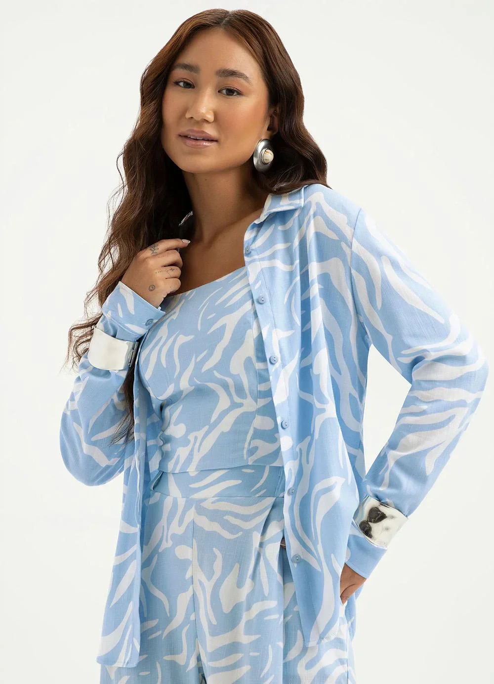 Cativa - Camisa em Viscose Azul Claro