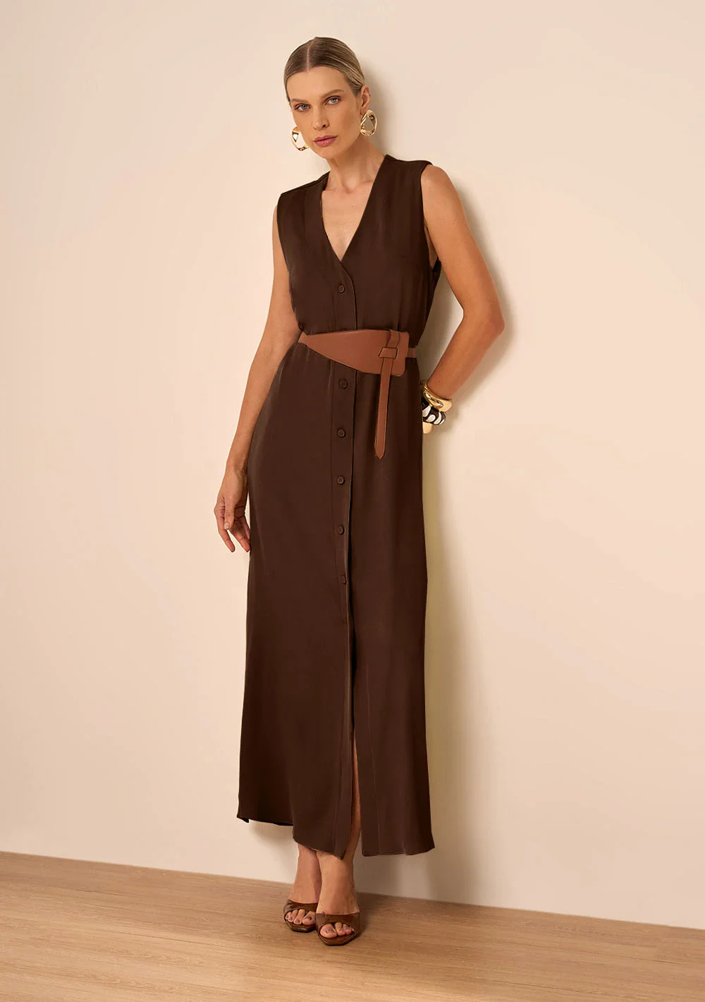 Vestido Midi Solto Sândalo Marrom