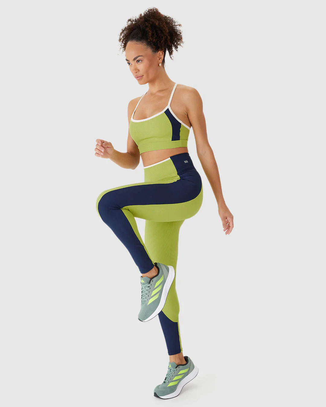 Calça Legging Esportiva Bicolor Em Malha Canelada Malwee Active