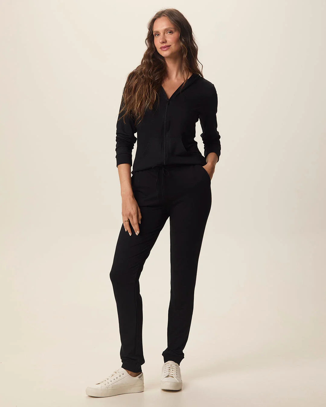 Calça Básica Feminina Jogger Em Moletinho De Viscose