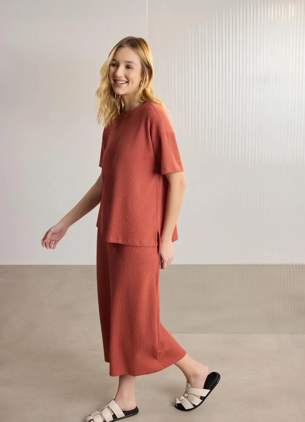 Lunender - Conjunto com Saia Chá e Blusa DLaranja