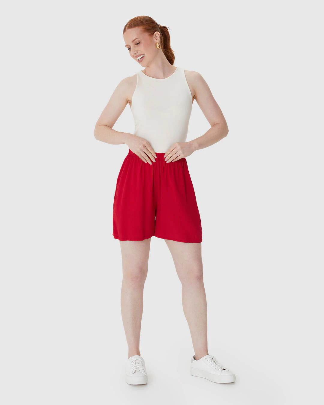 Shorts Alfaiataria Feminino Cós Elástico Bolso Faca Em Viscose