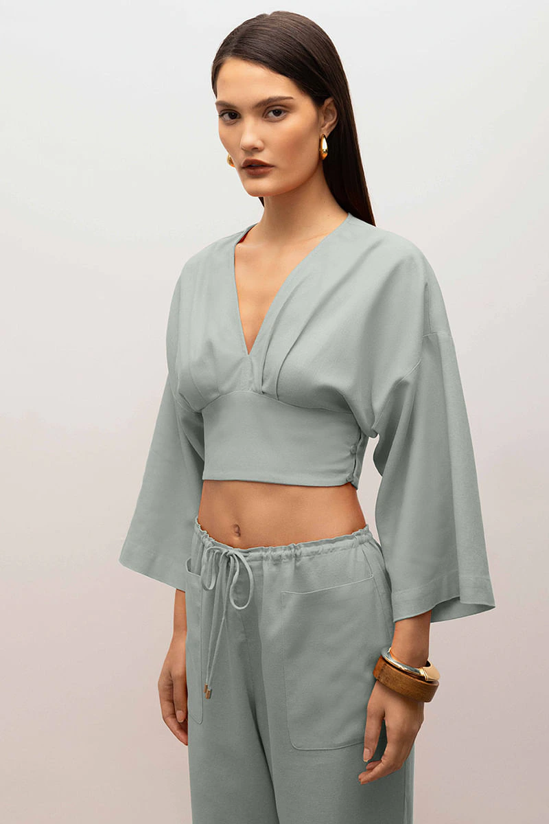 Blusa Iódice Decote V Manga Raglan 7/8 Com Pregas Azul