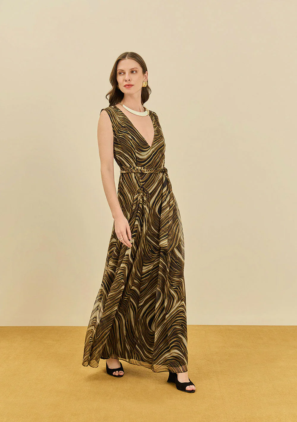 Vestido Maria.Valentina Solto Decote V Sem Manga Longo Amarelo