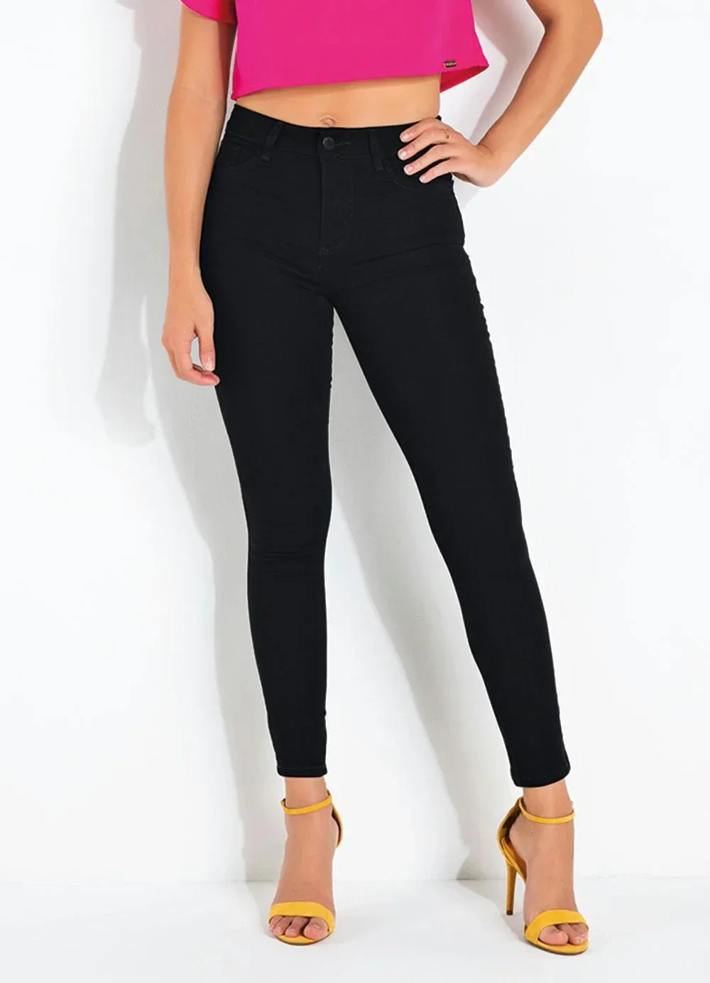 Sawary Jeans - Calça Preta Push Up com Bolsos Sawary