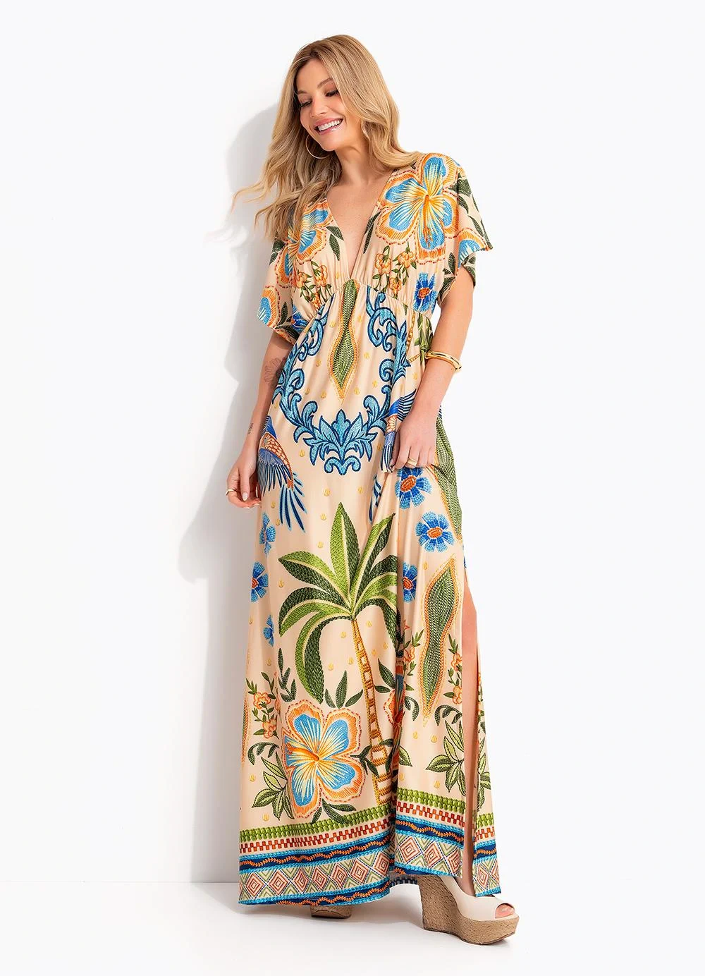 Quintess - Vestido Tropical Bordado em Malha Fria