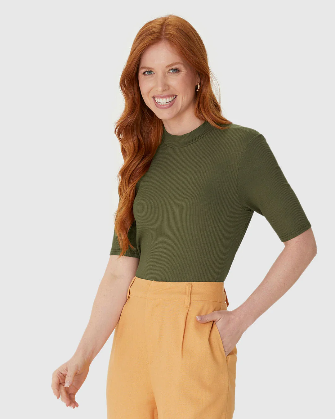 Blusa Básica Feminina Gola Alta Em Canelado De Viscose