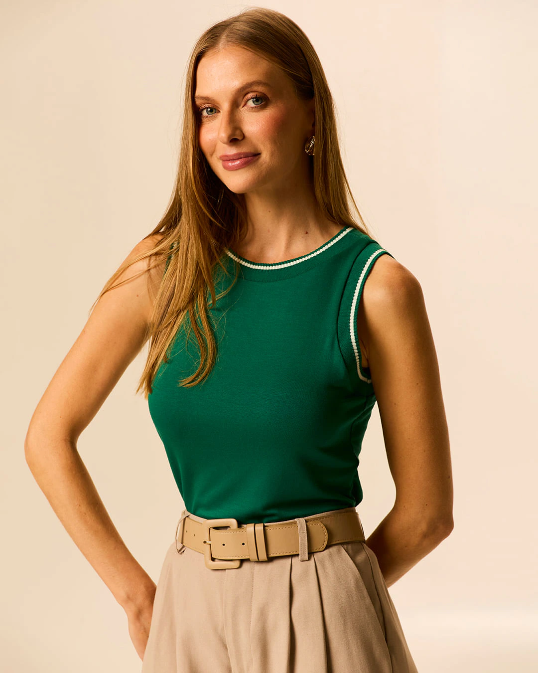 Regata Feminina Slim Costura Retilínea Contraste Em Moletinho De Viscose