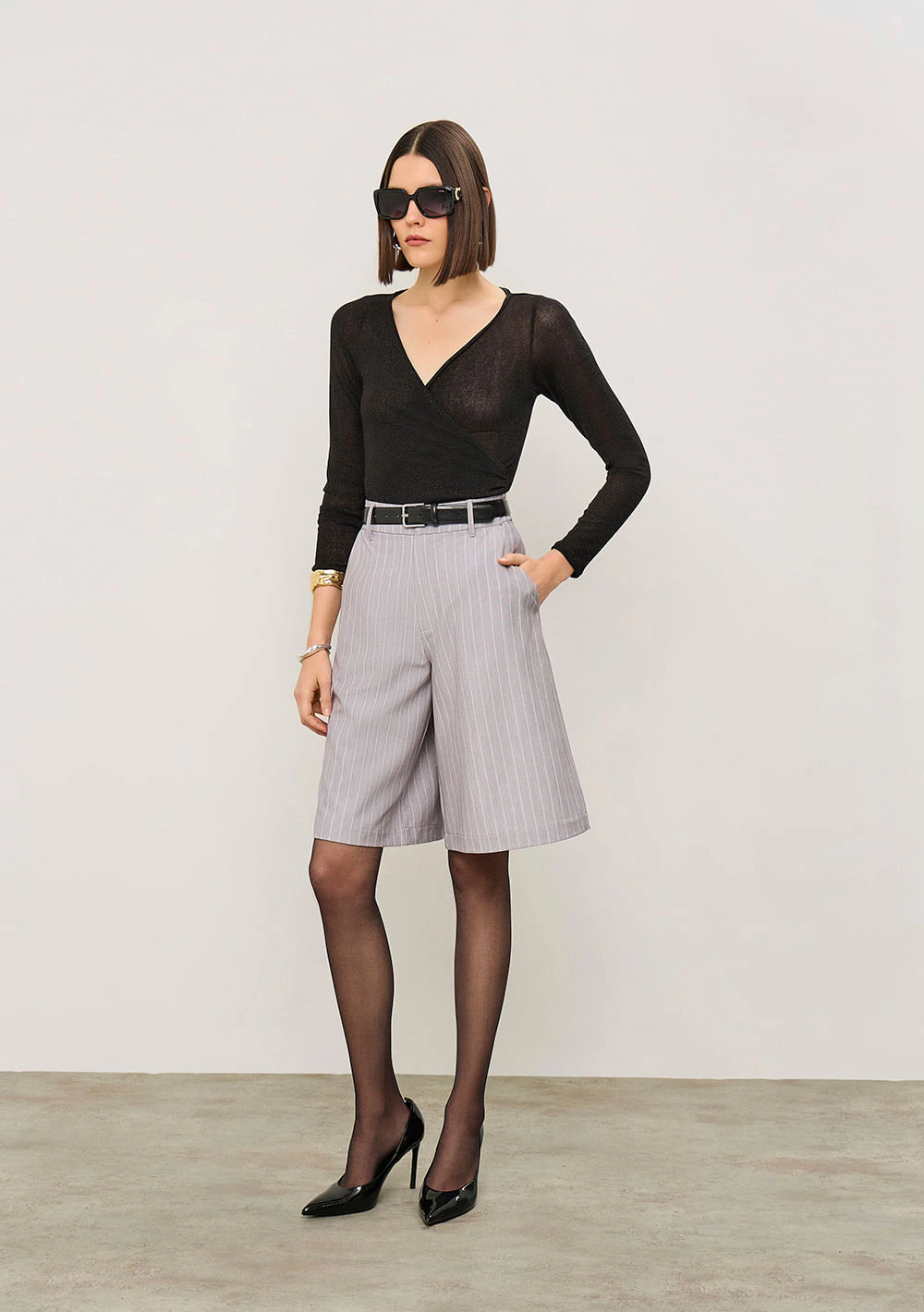 Blusa Iódice Ajustada Decote Transpassado Manga Longa Padrão Preto