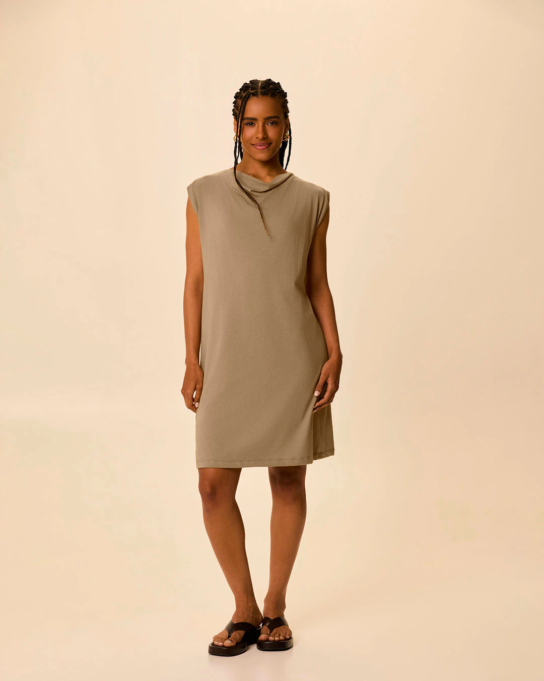 Vestido Feminino Reto Decote Degagê Em Malha Comfy Touch