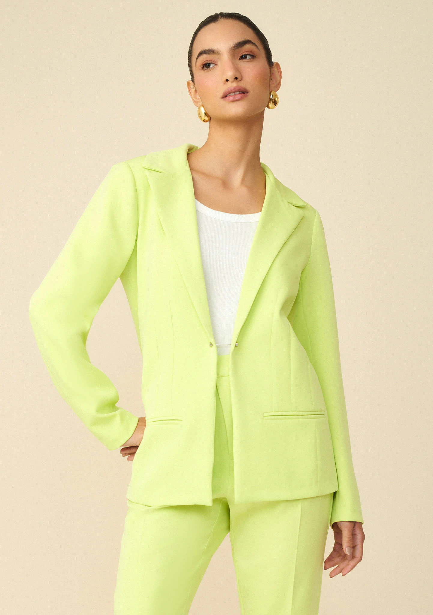 Blazer Maria.Valentina Alfaiataria Com Piercing Verde Claro