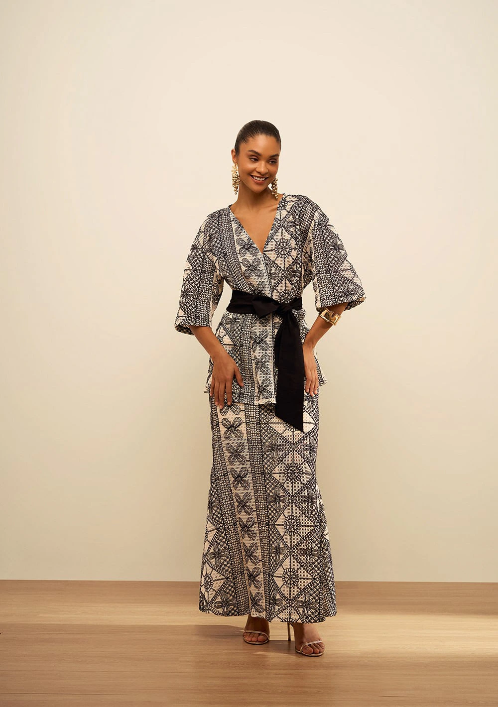 Kimono Maria.Valentina Solto Manga Curta Alongado Off White
