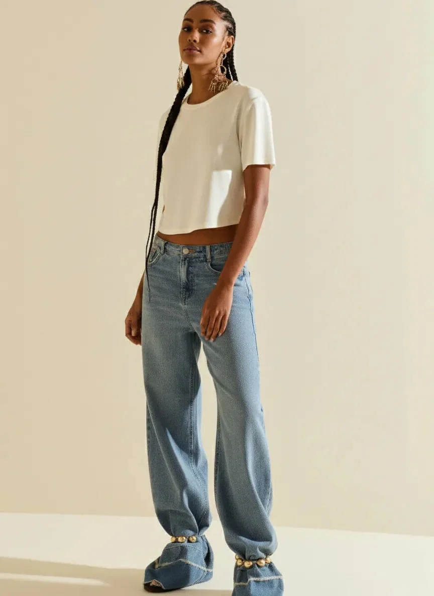 Camiseta Morena Rosa Ajustada Decote Careca Manga Curta Padrão Off White