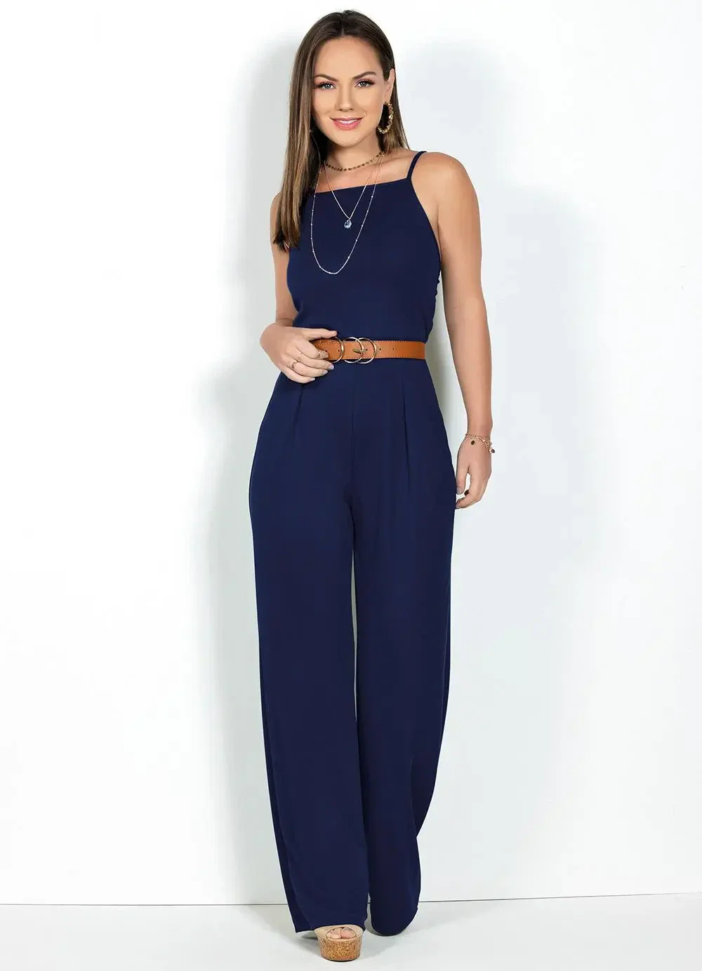 Moda Pop - Macacão Azul Marinho em Malha