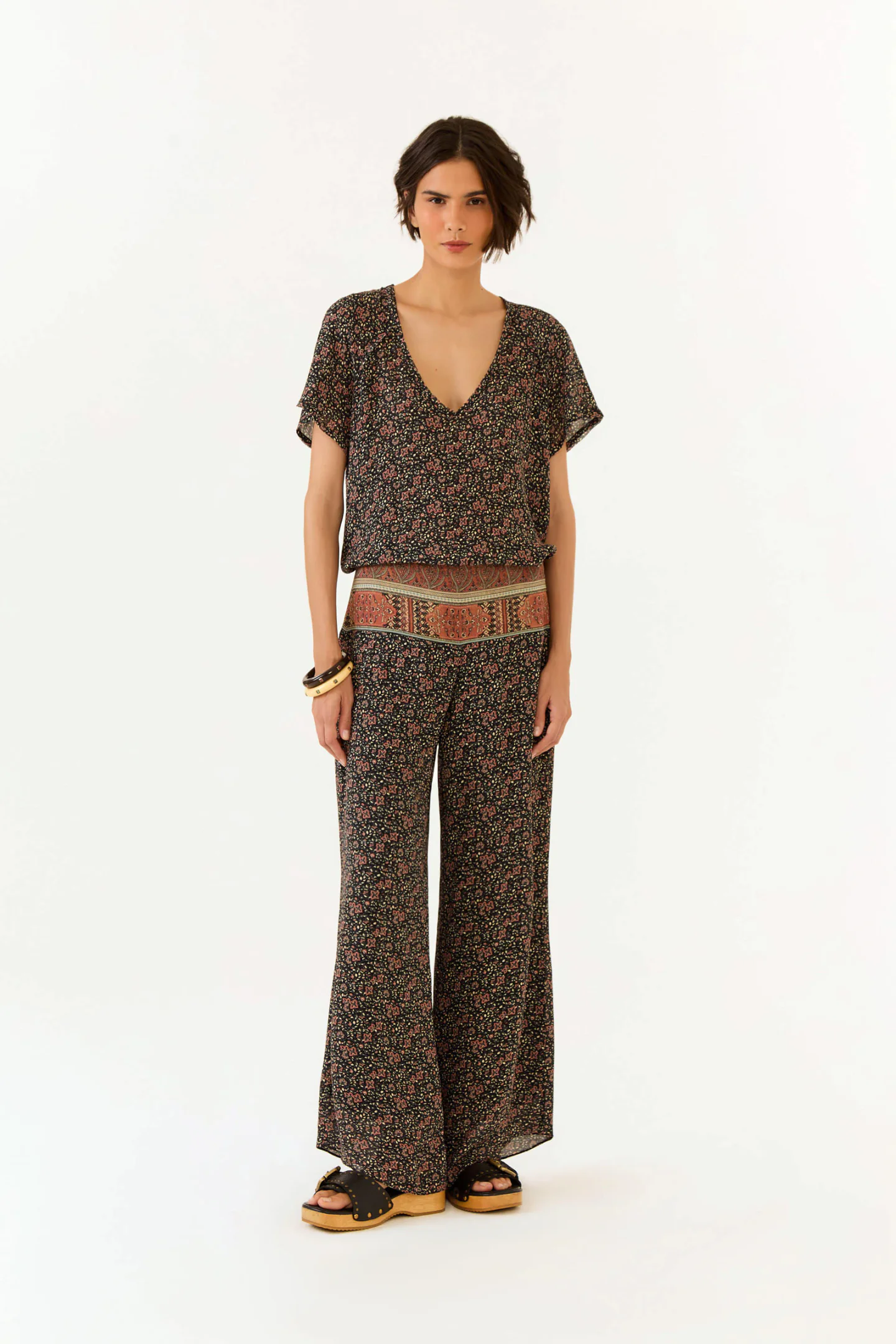 Calça Ggt Estampa Isla Preto