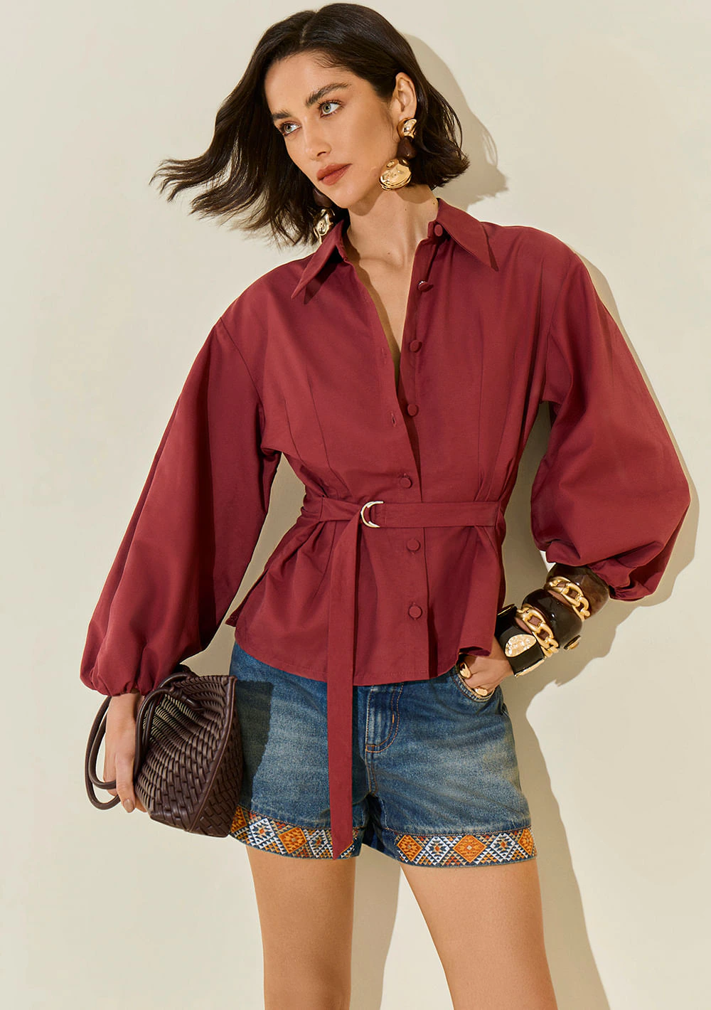Camisa Morena Rosa Ajustada Gola Clássica Manga Longa Padrão Bordo