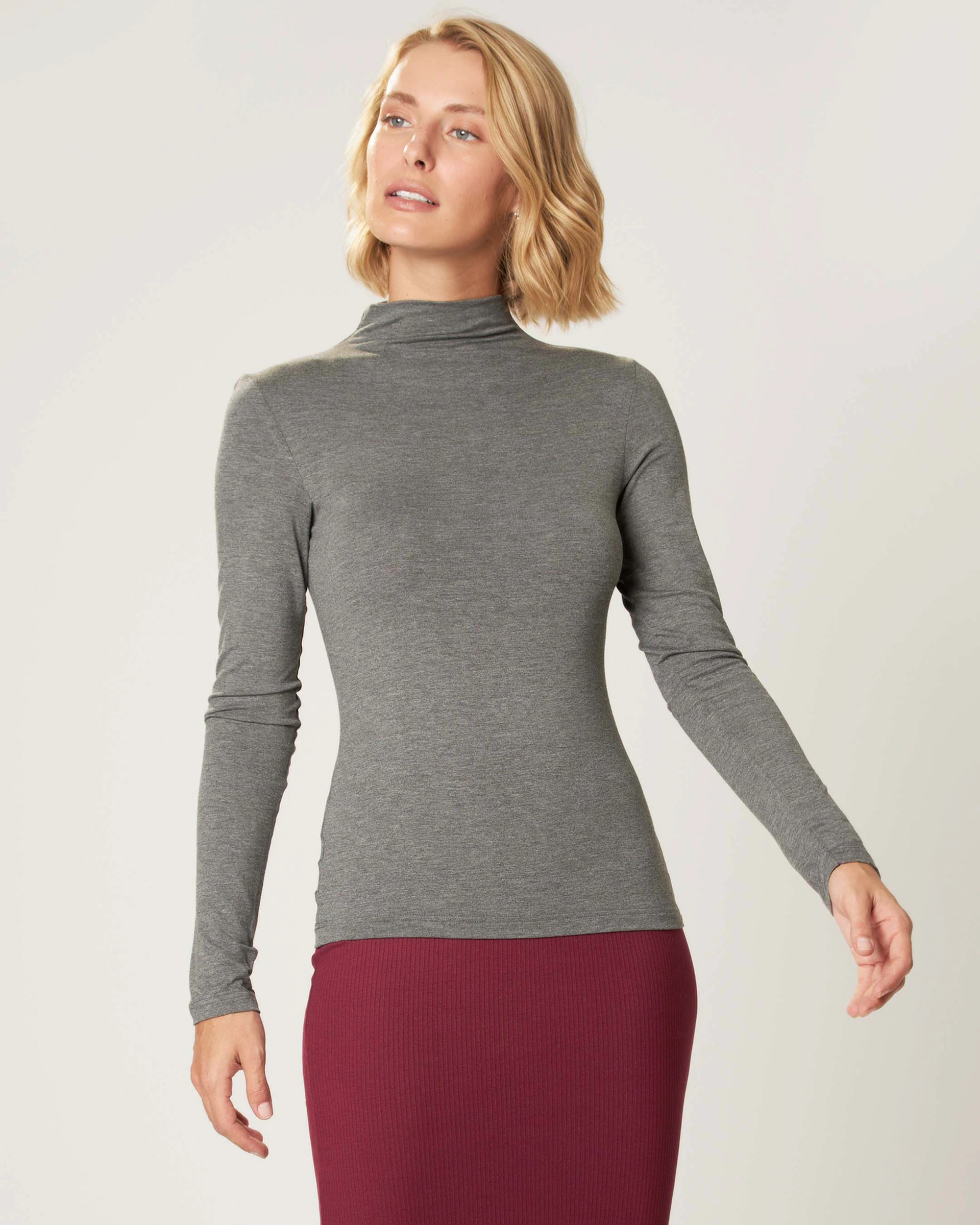 Blusa Básica Feminina Gola Alta Em Viscose Stretch