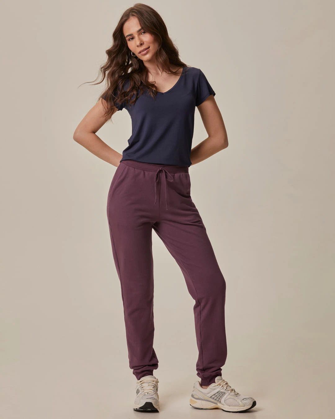 Calça Básica Feminina Jogger Bolso Faca Em Moletom Stretch Flanelado