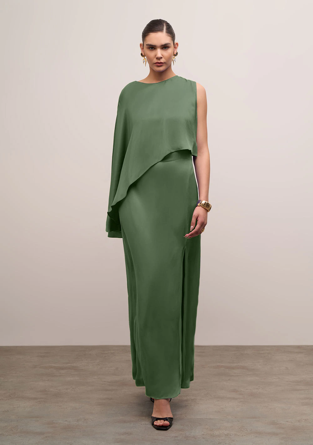 Vestido Iódice Solto Decote Careca Sem Manga Longo Verde