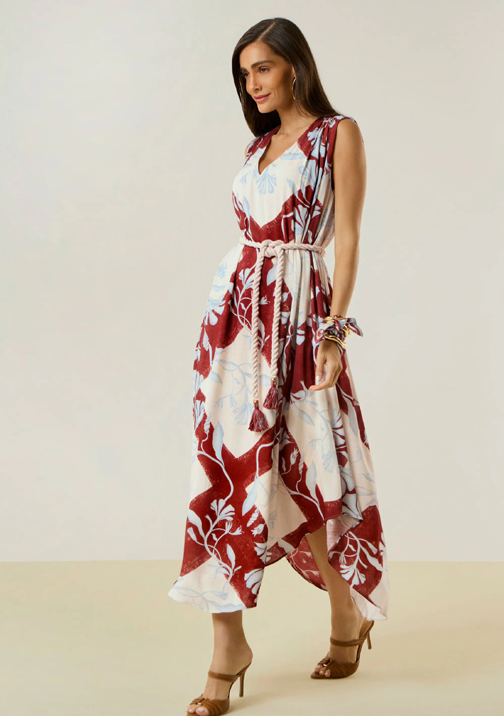 Vestido Maria.Valentina Solto Decote V Sem Manga Longo Marrom