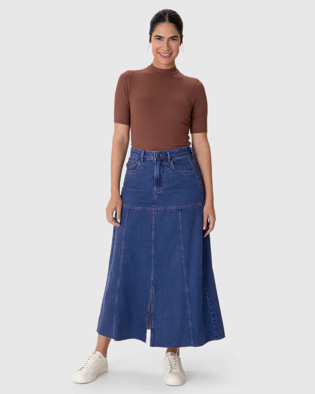 Saia Midi Feminina Evasê Detalhe Recortes E Fenda Em Jeans 100% Algodão