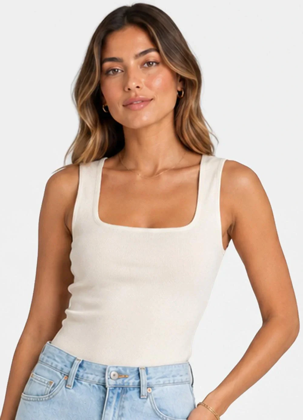 Infinita Cor - Regata Feminina com Decote em U Bege