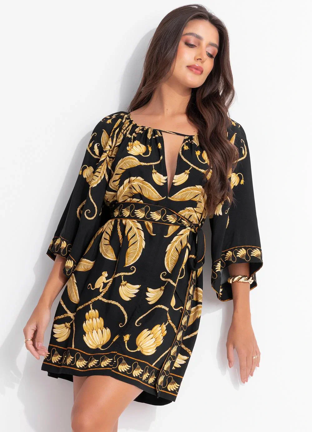 Farm - Vestido Curto Ourinho Tropical Preto