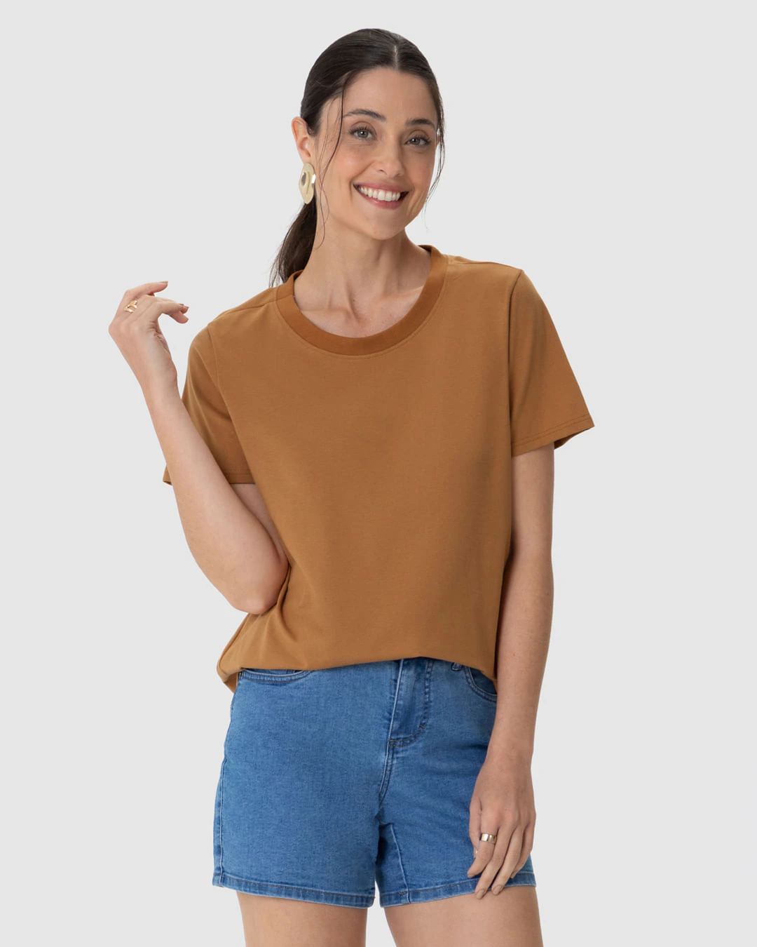 Blusa Básica Feminina Decote Redondo Com Pesponto Em Algodão