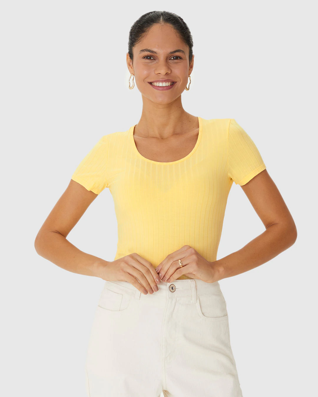 Blusa Básica Feminina Manga Curta Em Canelado De Viscose
