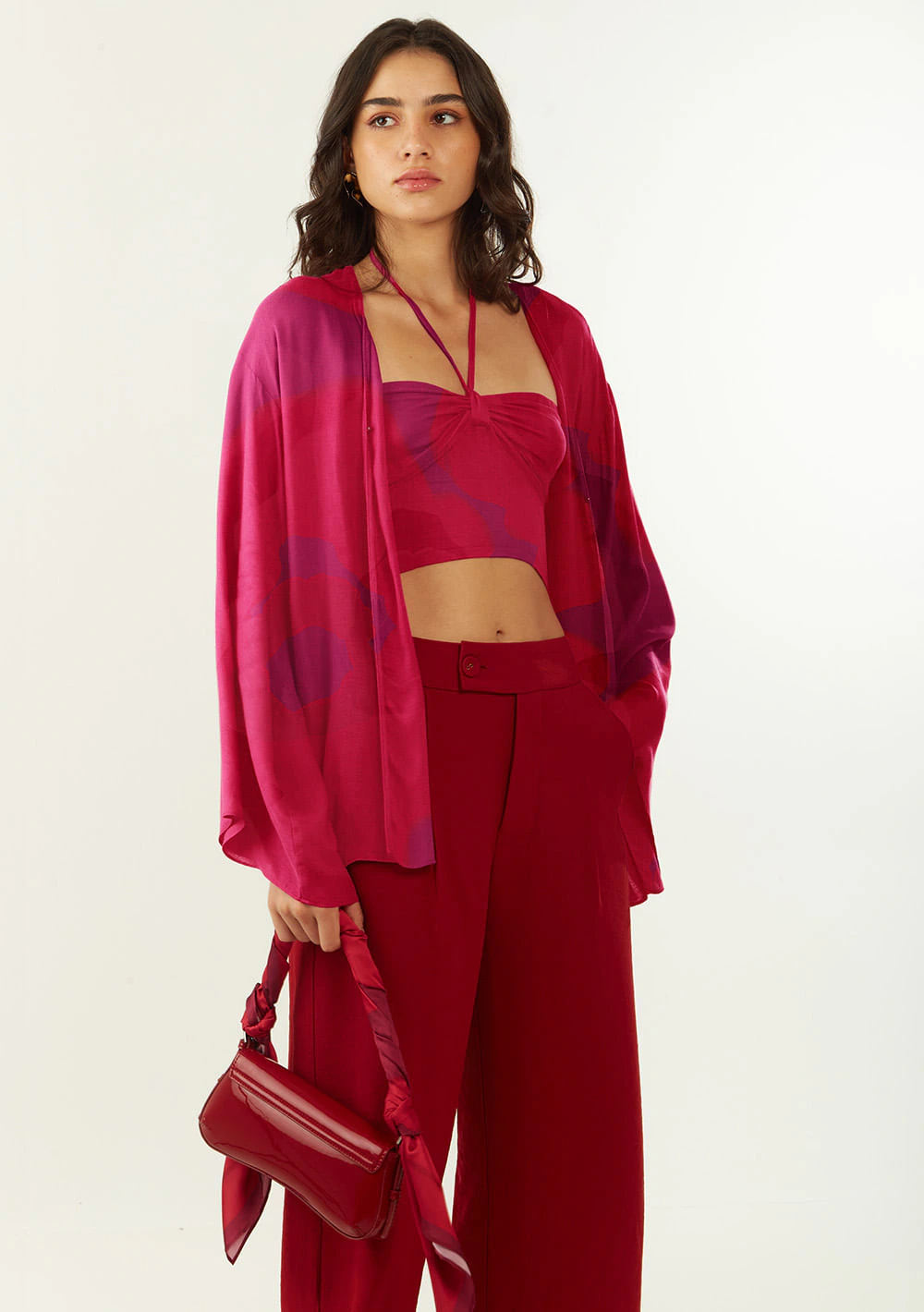 Blusa Zinco Solta Decote V Manga Longa Alongada Rosa