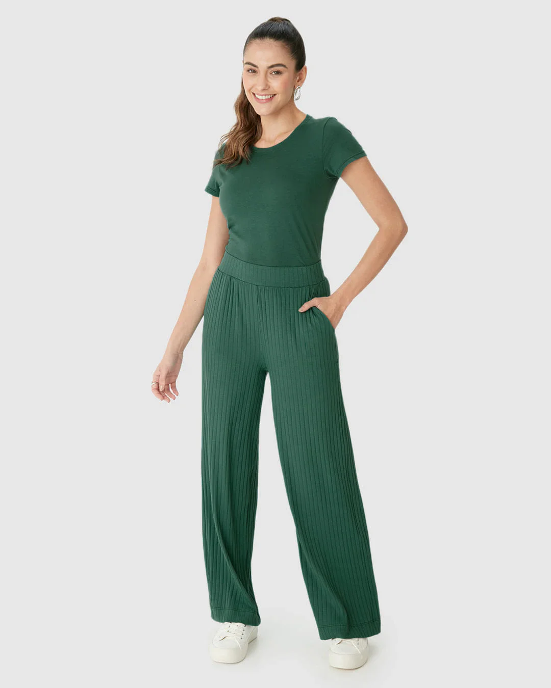 Calça Wide Leg Feminina Cintura Alta Em Malha Canelada De Viscose