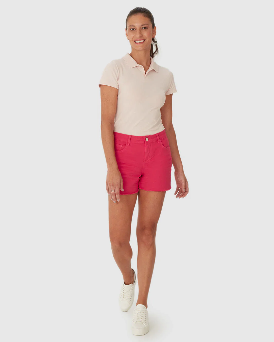 Shorts Feminino Comfort Barra Desfiada Em Sarja Com Elastano
