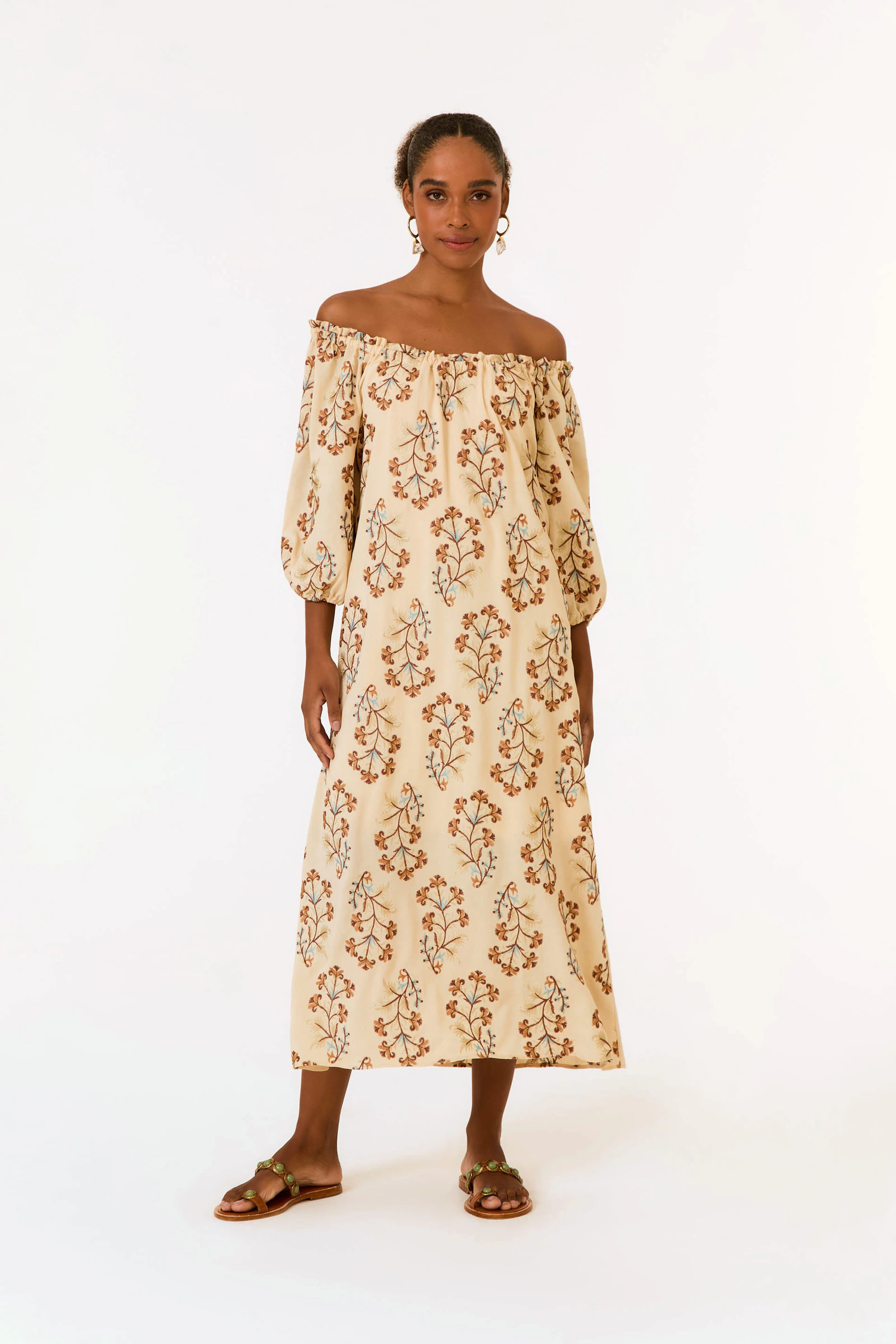 Vestido Midi Bordado Iris