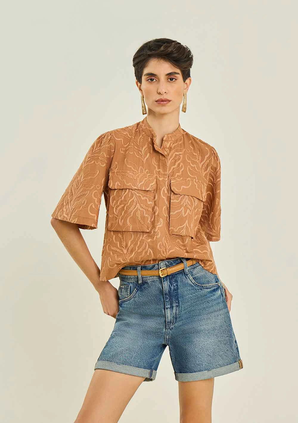 Camisa Maria.Valentina Solta Gola Padre Manga Longa Padrão Marrom