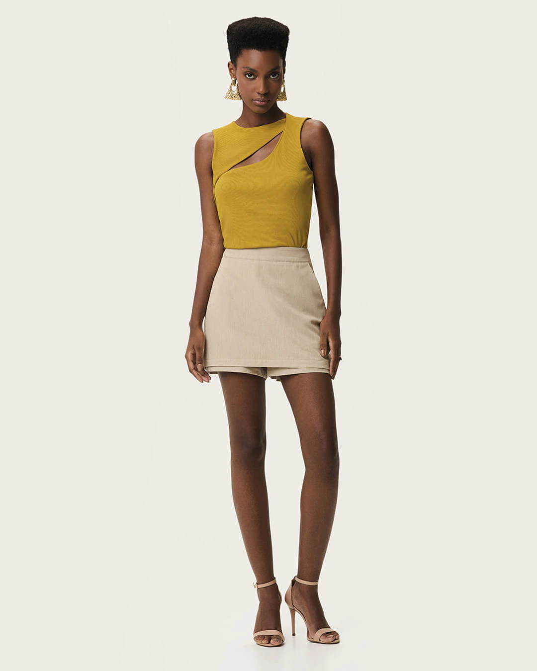 Blusa Justa Feminina Decote Detalhe Vazado Malha Viscose Canelada - ENFIM