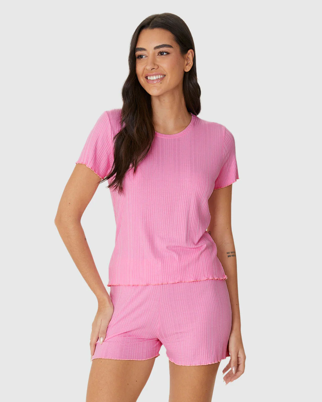 Pijama Curto Feminino Blusa Manga Curta E Shorts Em Malha De Viscose Canelada