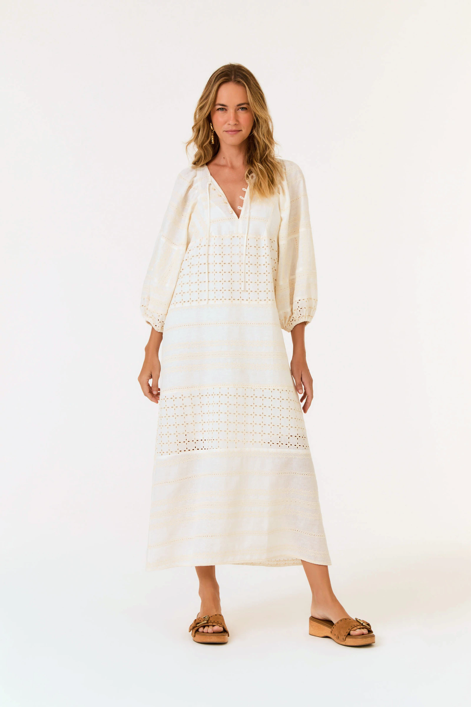 Vestido Midi Recortes Mix Laise