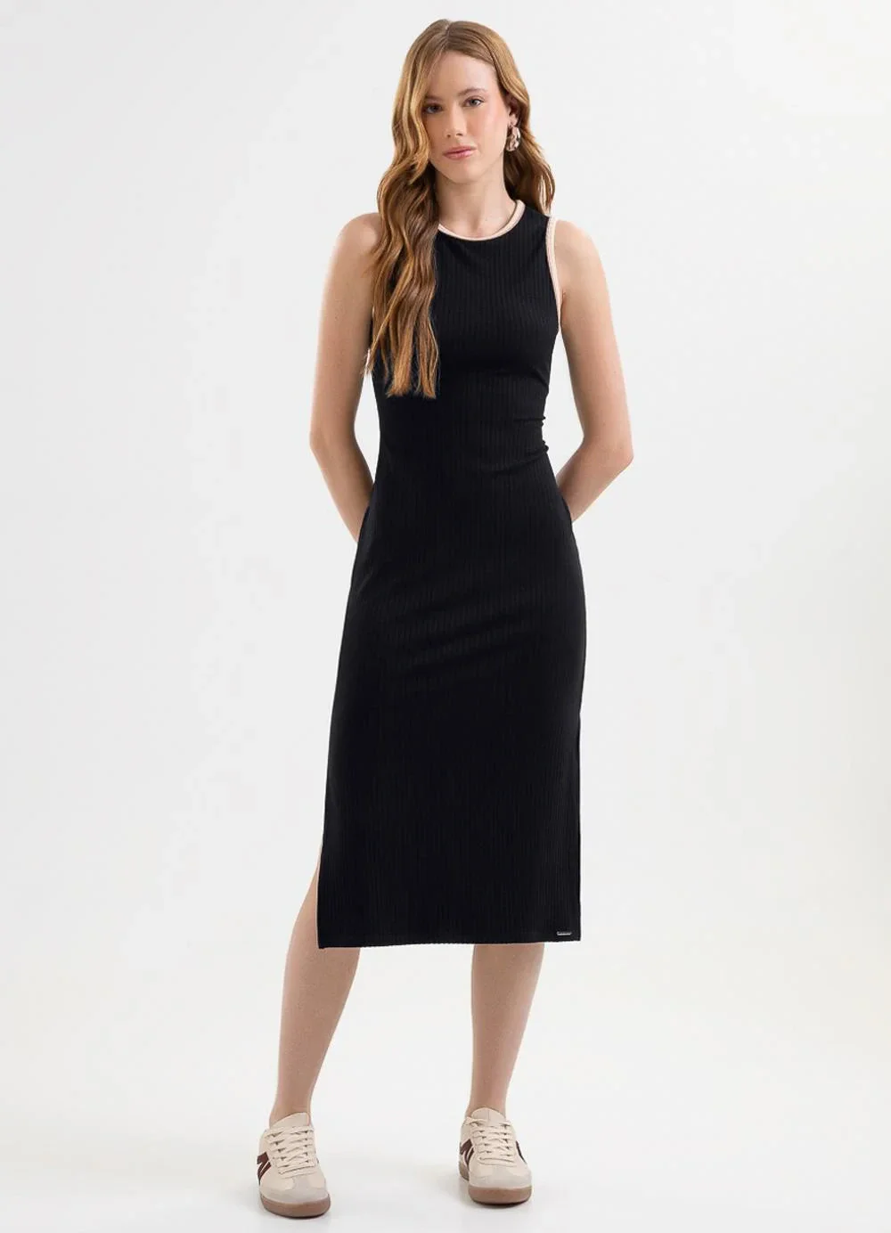 Cativa - Vestido Midi Canelado Preto