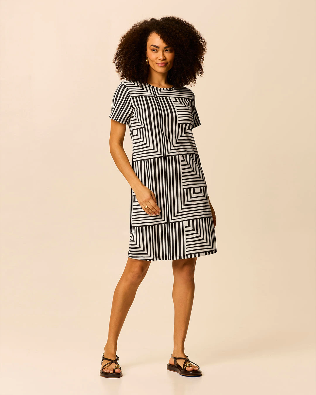 Vestido Feminino Estampado Com Decote Redondo Em Algodão