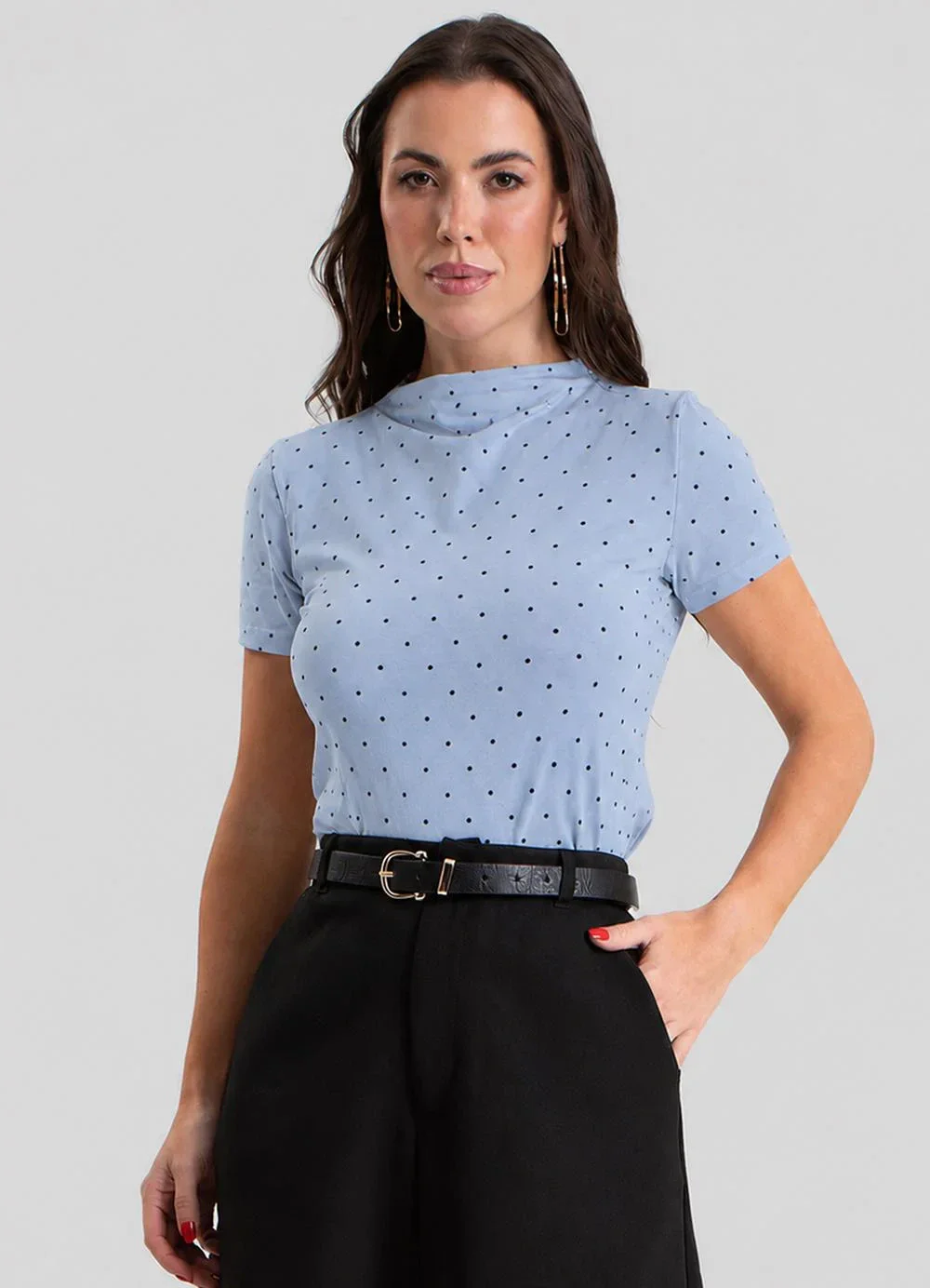 Dianna - Blusa Feminina Gola Chaminé com Estampa Poá Azul