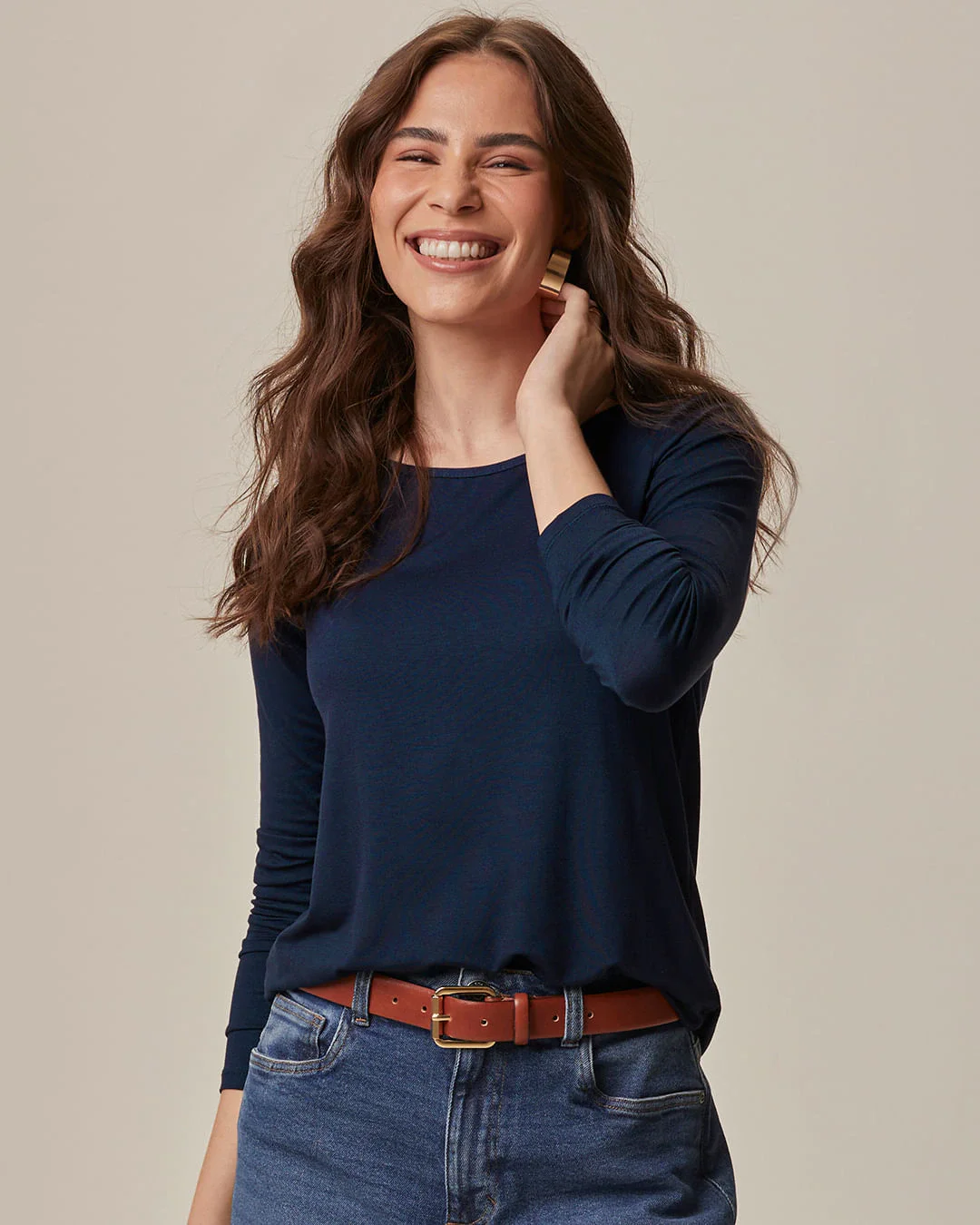 Blusa Básica Feminina Manga Longa Decote Canoa Em Viscose Stretch