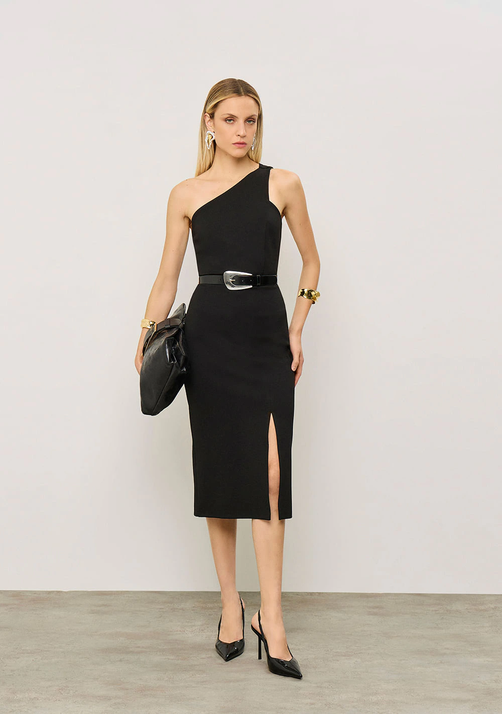 Vestido Iódice Ajustado Um Ombro Só Com Alça Midi Preto