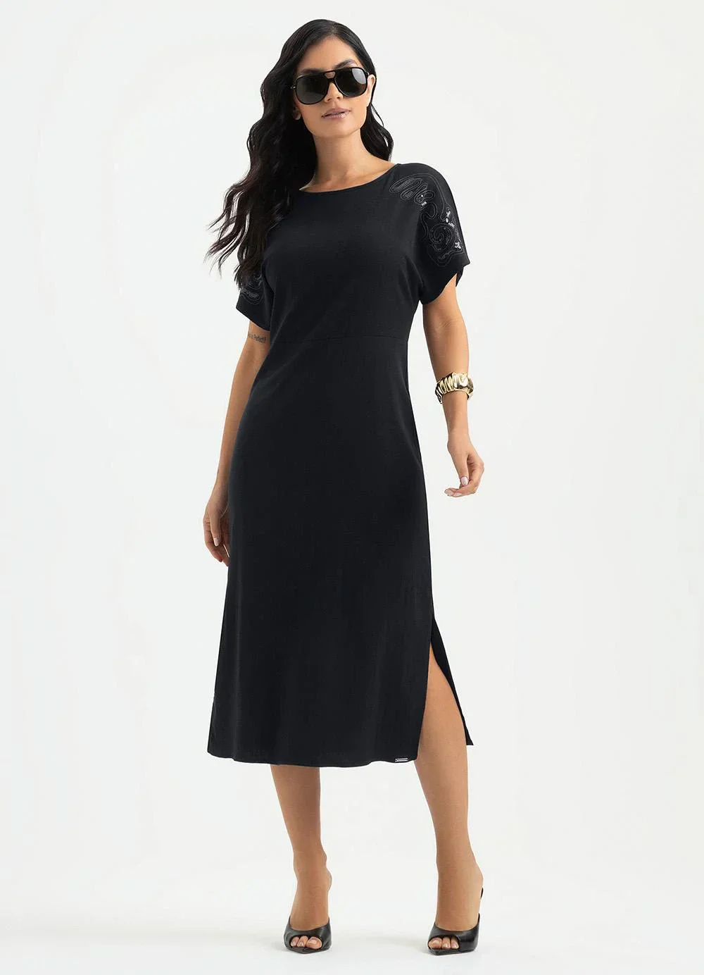 Cativa - Vestido Midi em Viscose Preto