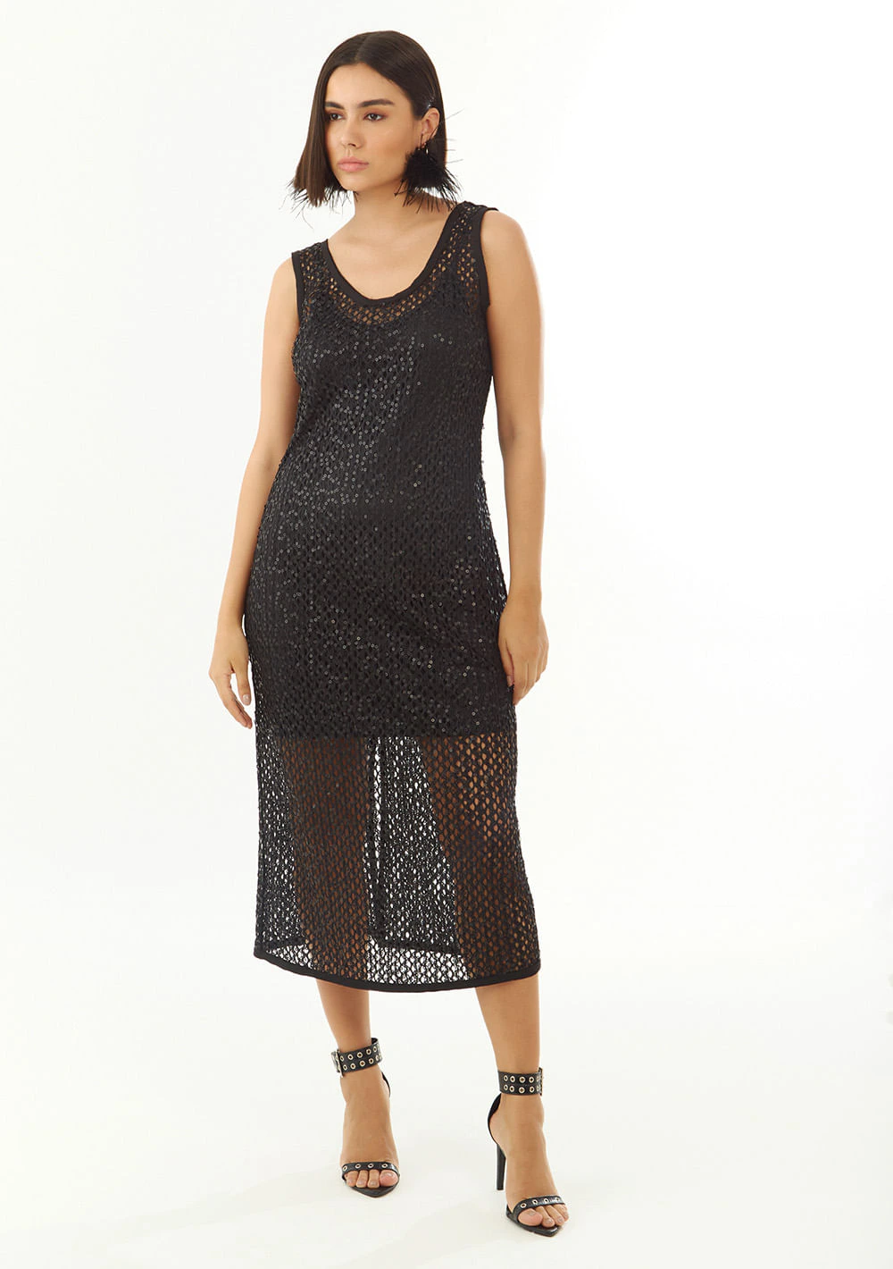 Vestido Zinco Ajustado Decote Careca Sem Manga Midi Preto