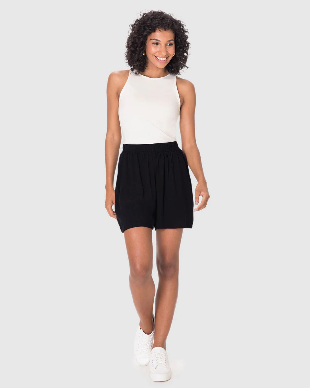 Shorts Alfaiataria Feminino Cós Elástico Bolso Faca Em Viscose