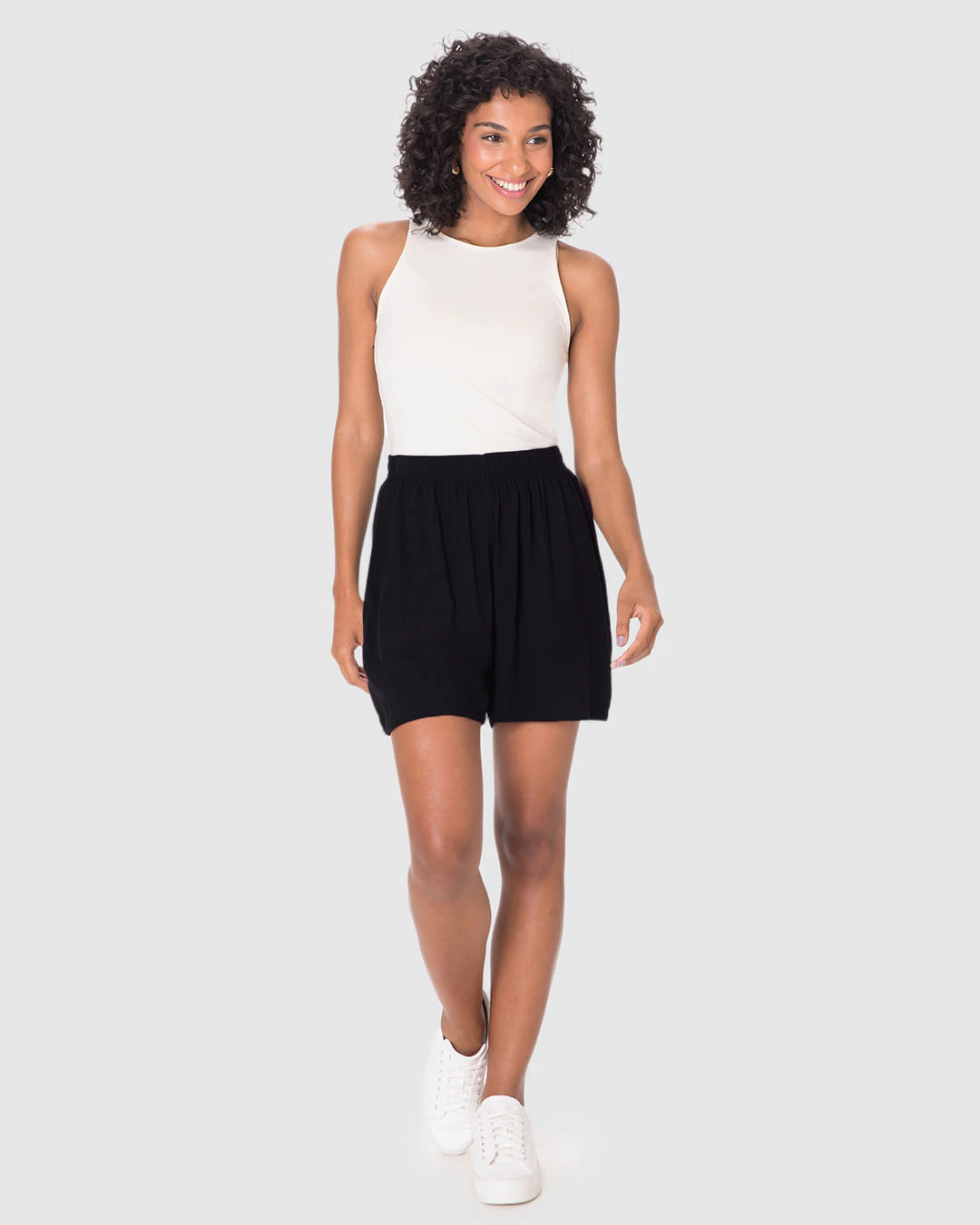 Shorts Alfaiataria Feminino Cós Elástico Bolso Faca Em Viscose