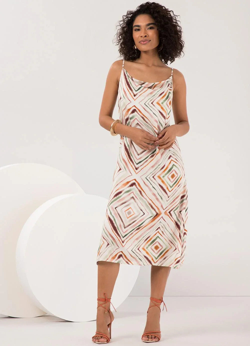 Lunender - Vestido Midi Chá com Alças Finas Branco