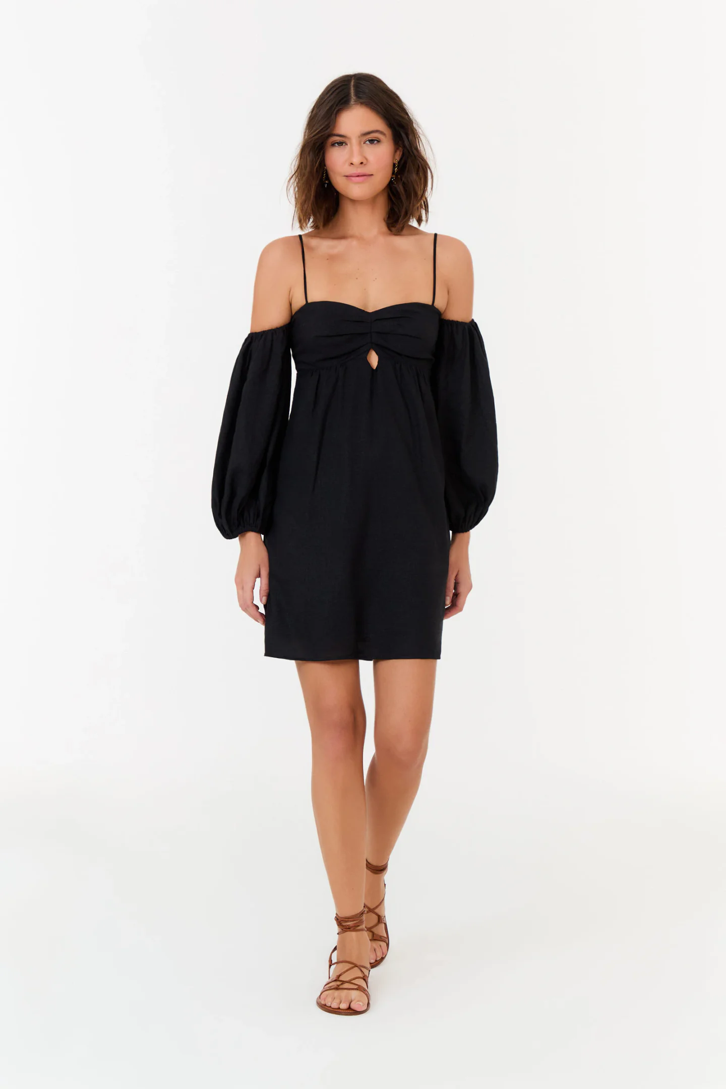 Vestido Curto Manga Bufante