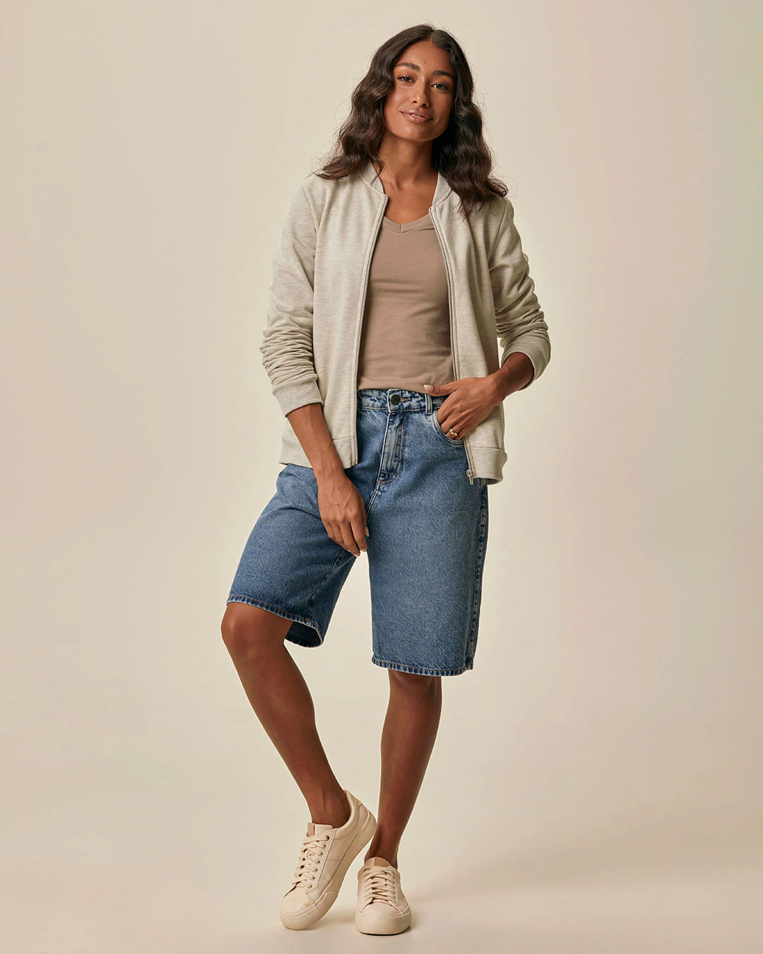 Jaqueta Básica Feminina Bolso Lateral Em Moletom Flanelado